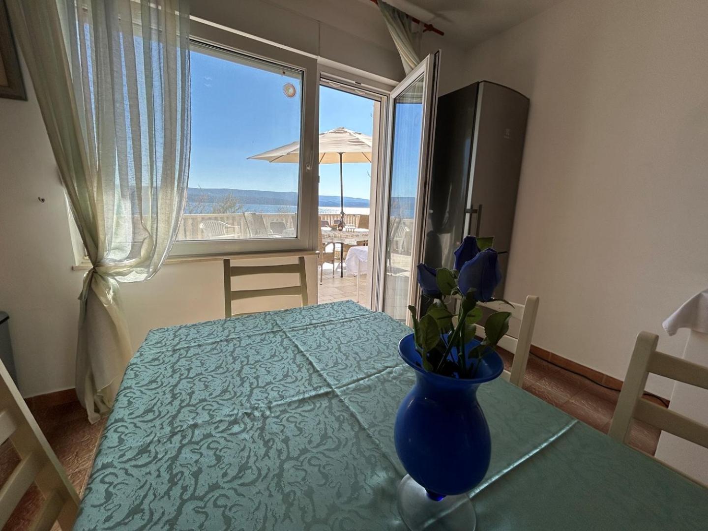 Azure Apartments By The Sea Near City Omiš Esterno foto